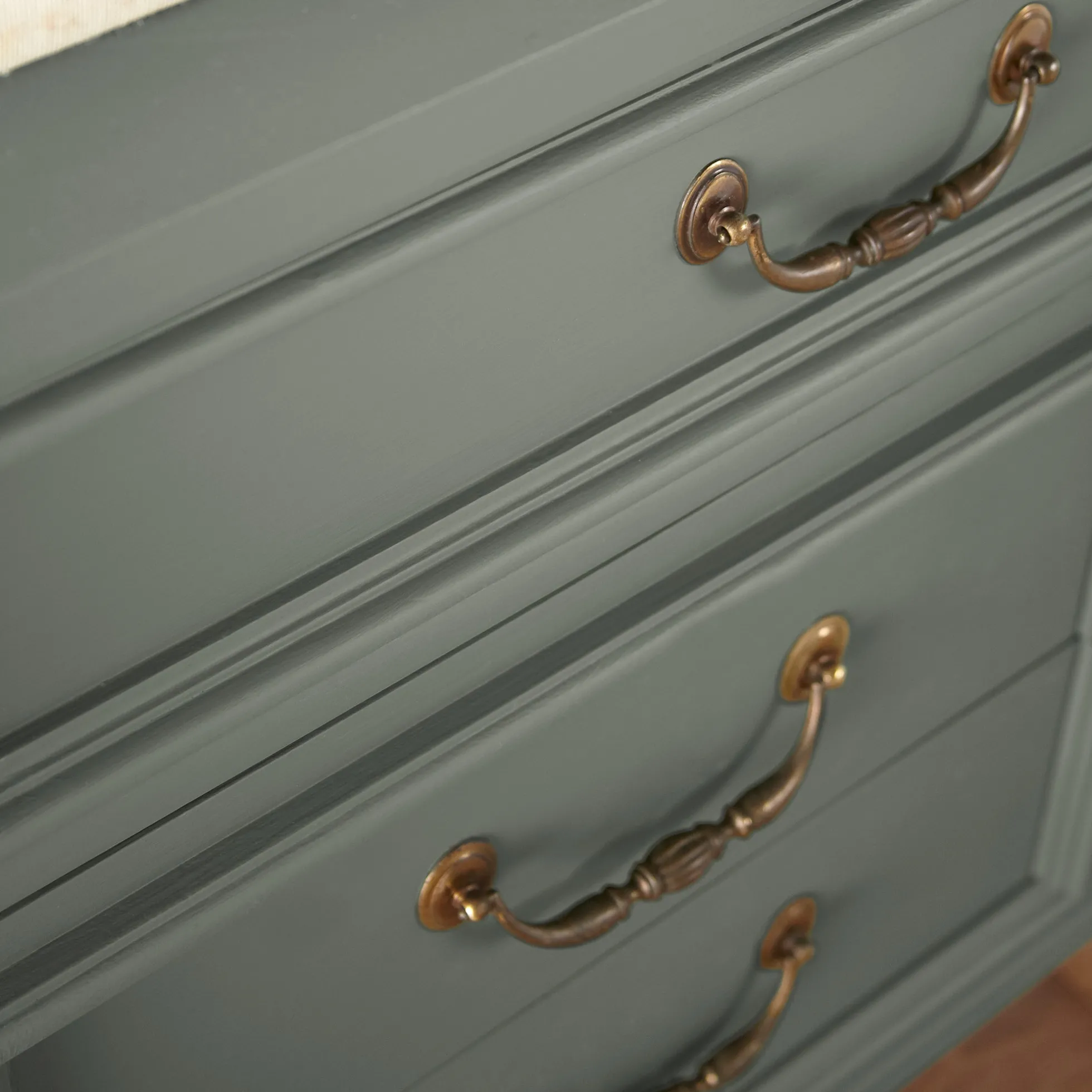 Wellington Green - Trim, Door + Cabinetry Paint